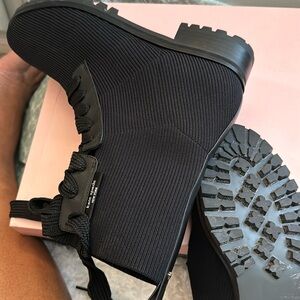 Kate spade lace up boots 9.5